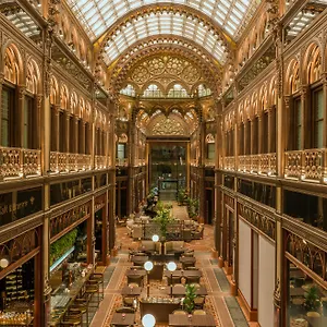 Párisi Udvar Budapest, Part Of Hyatt 5*, Budapeste Hungria