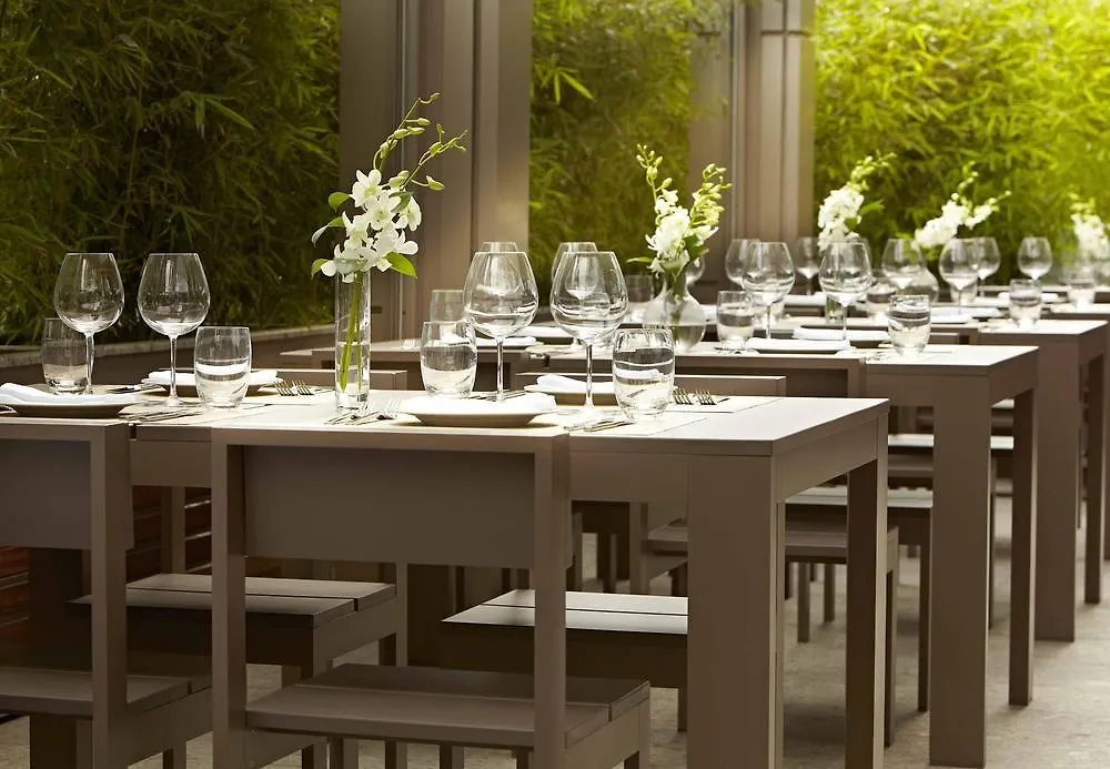 Renaissance Istanbul Polat Bosphorus Hotel 5*,